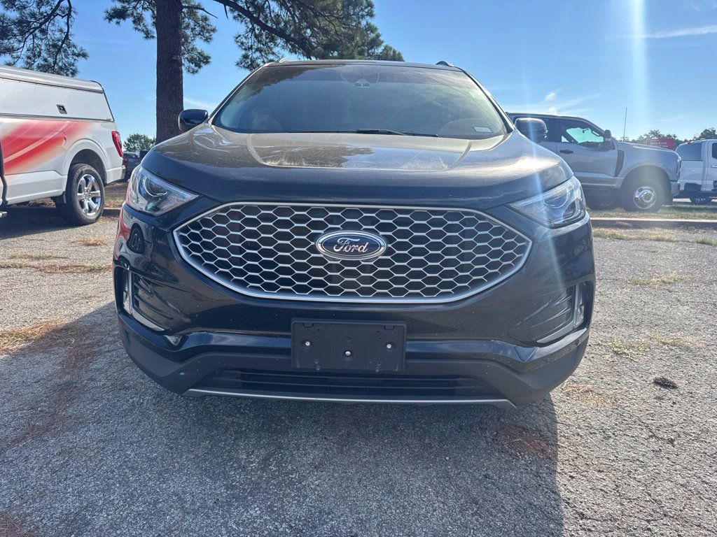 Used 2023 Ford Edge SEL w/ Convenience Package AWD/4WD image 6