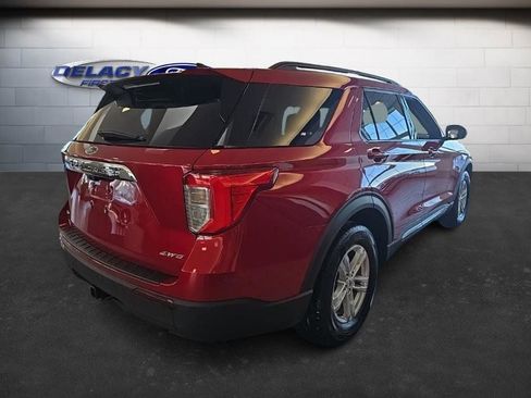 Used 2024 Ford Explorer XLT w/ Class IV Trailer Tow Package image 5