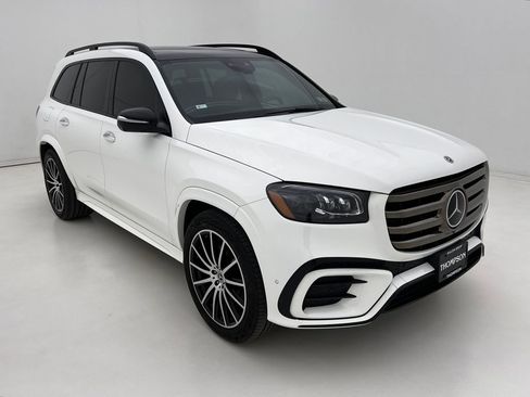 Used 2025 Mercedes-Benz GLS 450 4MATIC image 6
