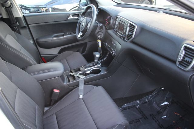 Used 2019 Kia Sportage LX FWD image 33