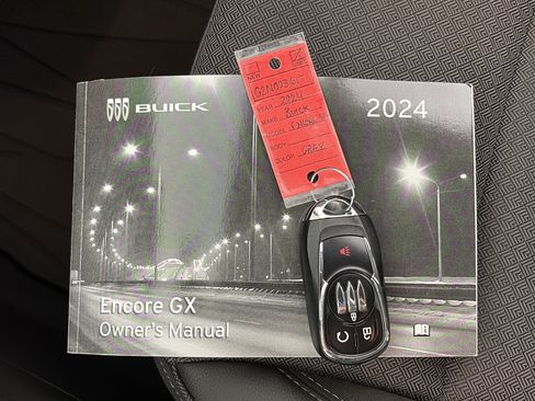 Certified 2024 Buick Encore GX Preferred w/ Comfort Package image 28