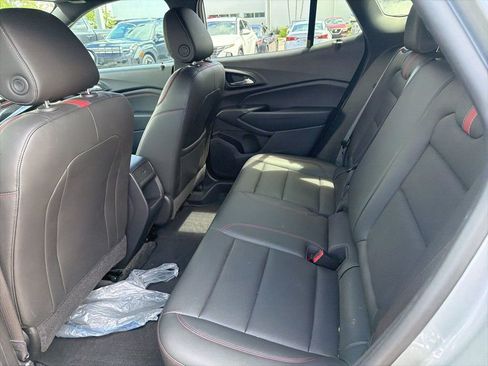 Used 2025 Chevrolet Trax RS w/ Driver Confidence Package image 11