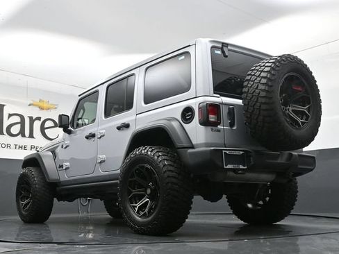 Used 2023 Jeep Wrangler Unlimited Sport w/ Sun And Sound Package AWD/4WD image 5