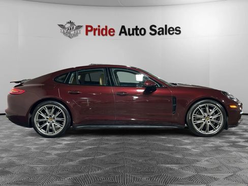 Used 2018 Porsche Panamera 4 image 9