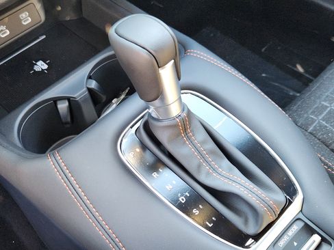 New 2026 Honda HR-V Sport image 13