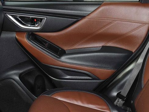 Used 2023 Subaru Forester Touring image 21