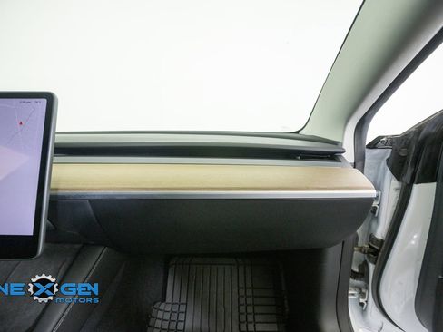 Used 2023 Tesla Model 3 Standard Range RWD image 40