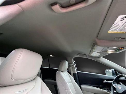 Used 2023 Cadillac XT4 Luxury image 17