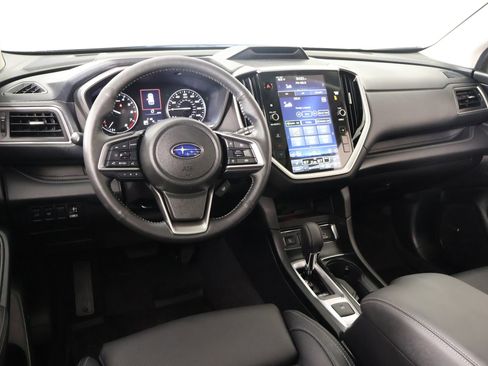 Used 2025 Subaru Ascent Limited image 2