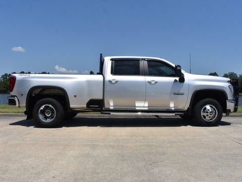 Used 2022 Chevrolet Silverado 3500 LT w/ Texas Edition AWD/4WD image 3