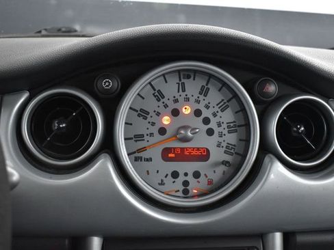 Used 2002 MINI Cooper Hardtop FWD image 11
