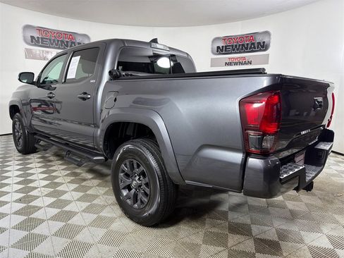 Used 2022 Toyota Tacoma SR5 image 5