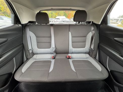 Used 2025 Chevrolet TrailBlazer LT image 33