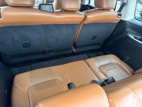 Used 2019 INFINITI QX80 Luxe AWD/4WD image 13