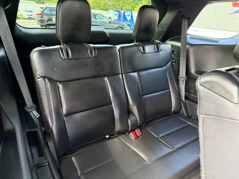 Used 2020 Ford Explorer XLT w/ Equipment Group 202A image 28