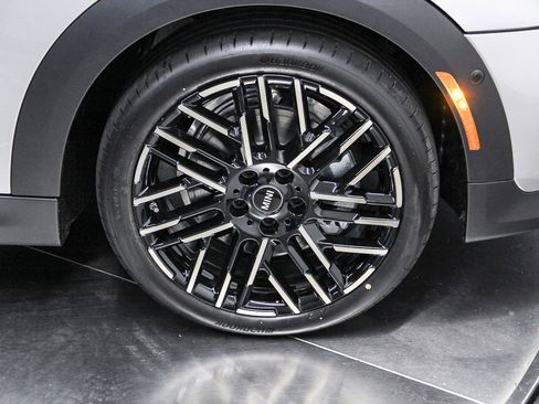 New 2026 MINI Cooper 2-Door Hardtop image 9