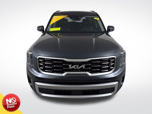 Used 2023 Kia Telluride S image 9