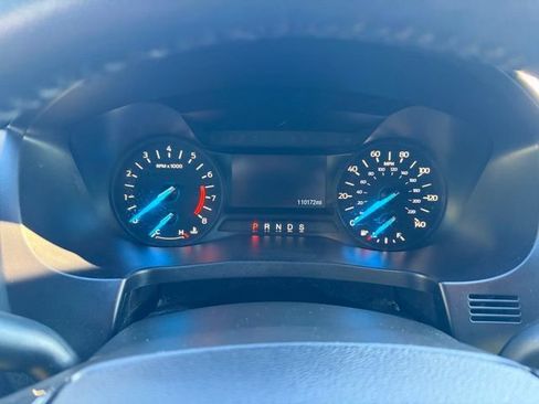 Used 2019 Ford Explorer XLT AWD/4WD image 18
