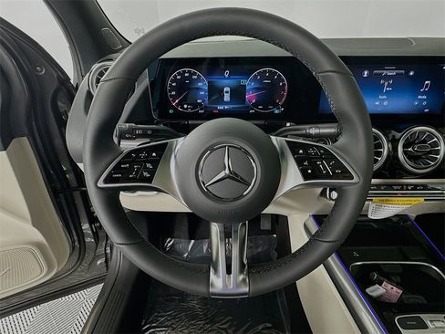New 2026 Mercedes-Benz GLA 250 GLA 250 image 11