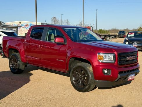 Used 2019 GMC Canyon SLE w/ Elevation Edition image 3