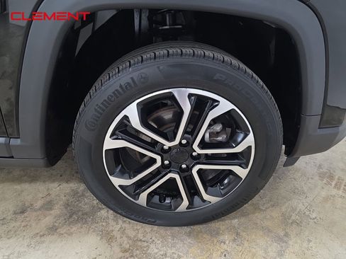 Used 2022 Jeep Compass Limited image 33