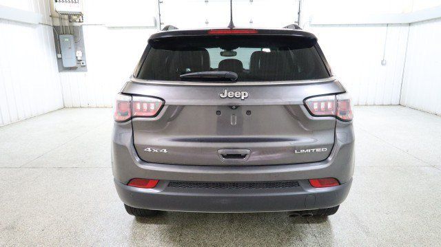 Used 2018 Jeep Compass Limited w/ Navigation Group AWD/4WD image 8