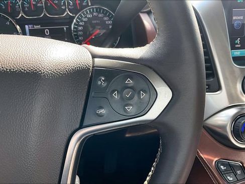 Used 2015 Chevrolet Tahoe LTZ AWD/4WD image 19
