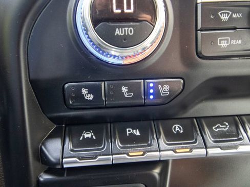 Used 2019 GMC Sierra 1500 Denali w/ Denali Ultimate Package AWD/4WD image 65