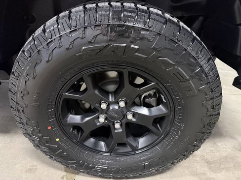 Used 2022 Jeep Wrangler Unlimited Willys image 27