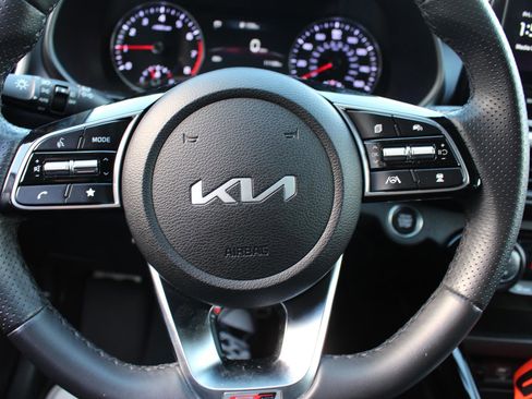 Certified 2024 Kia Forte GT-Line image 19