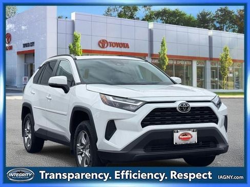Used 2023 Toyota RAV4 XLE w/ Convenience Package image 1