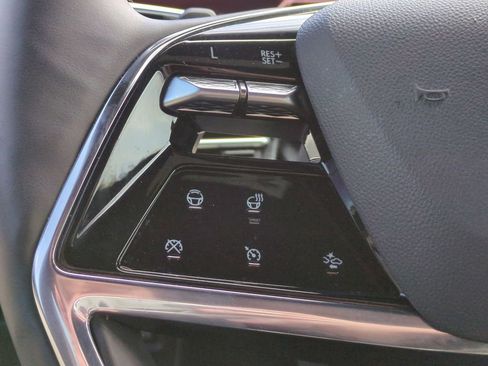 Certified 2025 Cadillac Escalade Sport w/ LPO, ONYX Package image 26