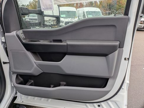 New 2025 Ford F450 XL image 40