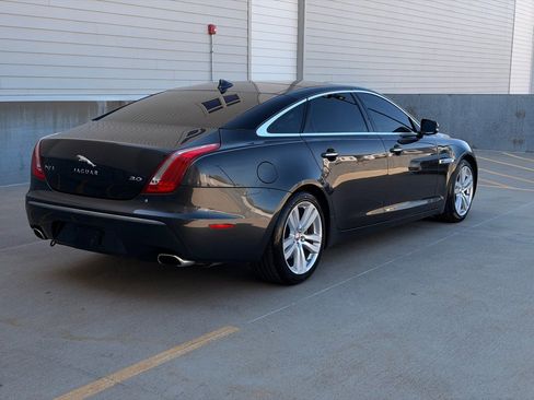 Used 2014 Jaguar XJ L Portfolio RWD image 3