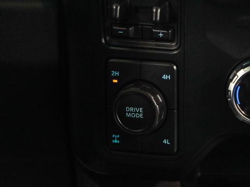 Used 2023 Ford F250 Lariat w/ Tow Technology Package AWD/4WD image 22