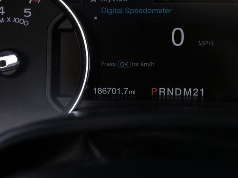 Used 2017 Ford F250 Lariat w/ FX4 Off-Road Package image 26