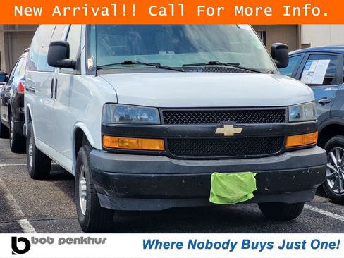 Used 2023 Chevrolet Express 3500 LS RWD image 1