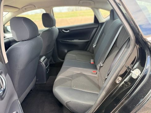 Used 2016 Nissan Sentra S image 13