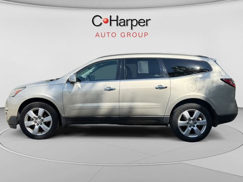 Certified 2017 Chevrolet Traverse LT w/ Style and Technology Package FWD image 6