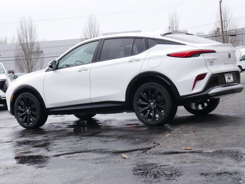 Certified 2024 Buick Envista Sport Touring w/ Convenience I Package image 4