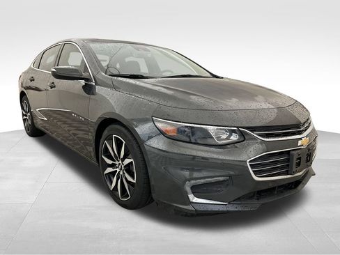 Used 2018 Chevrolet Malibu LT w/ Leather Package FWD image 7