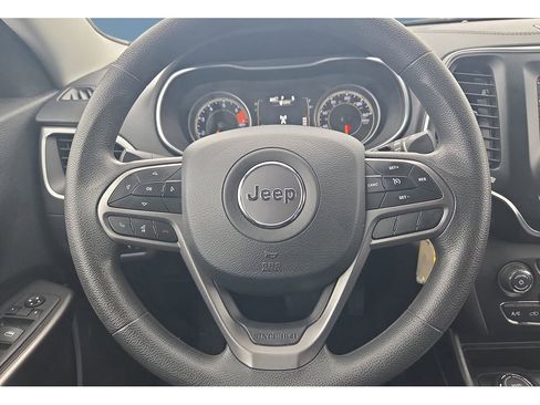 Used 2020 Jeep Cherokee Latitude image 13