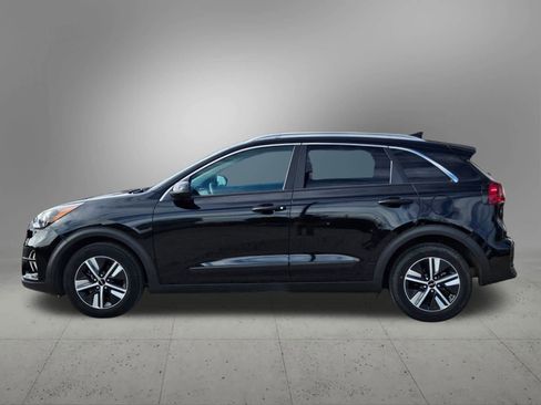 Certified 2022 Kia Niro LXS image 3