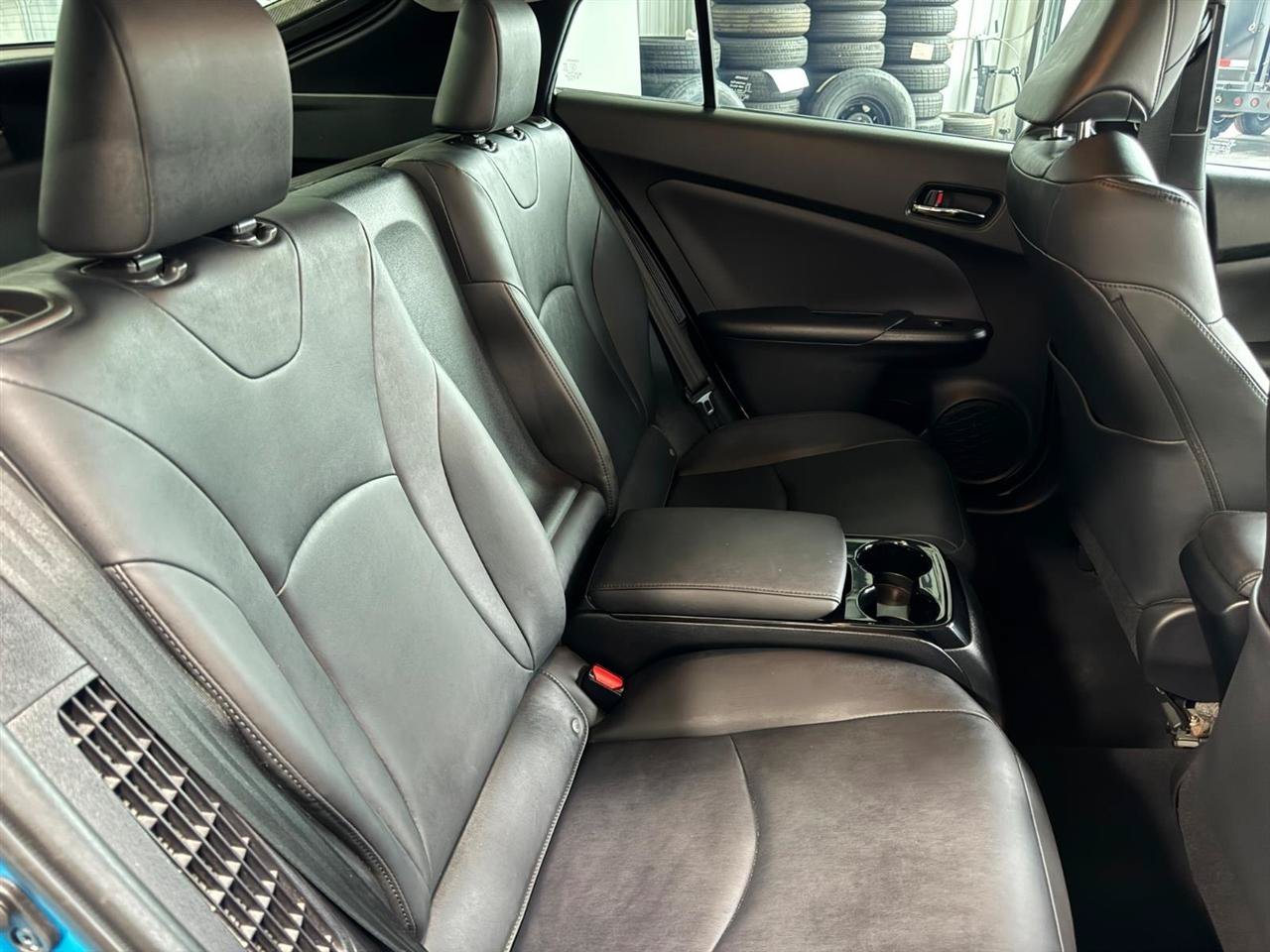 Used 2018 Toyota Prius Prime Advanced FWD image 36