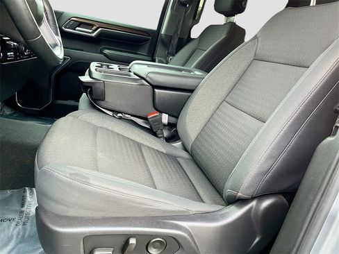 Used 2024 Chevrolet Silverado 1500 RST w/ Z71 Off-Road Package image 21