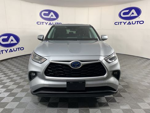 Used 2020 Toyota Highlander LE AWD/4WD image 7