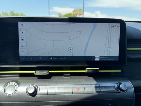 Used 2024 Hyundai Kona Limited FWD image 28