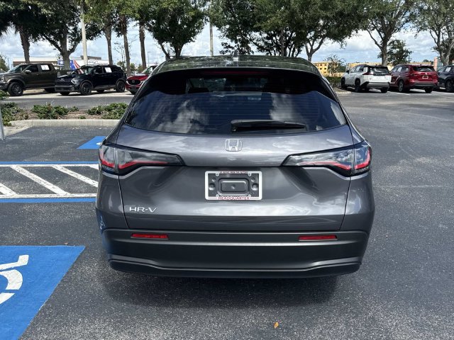 Certified 2025 Honda HR-V LX image 5