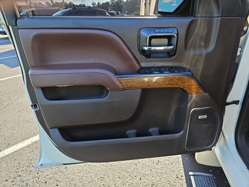 Used 2014 Chevrolet Silverado 1500 High Country AWD/4WD image 17