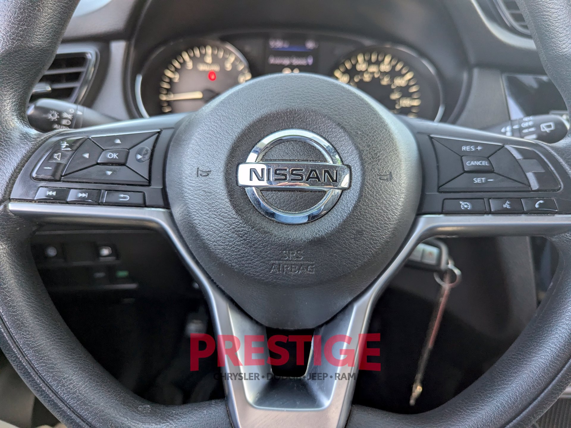 Used 2020 Nissan Rogue S FWD image 15